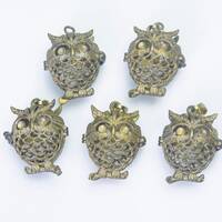 owl metal brass memory locket - cute animal locket pendant - filigree jewelry locket supplies - clip