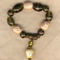 Bracelet hiboux vert, bronze et or, perles de c&eacute;ramique et verre lampwork, cadeau bijou fait-