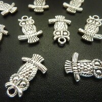 16 pce Metal Antique Silver Owl Charms 19mm x 12mm Jewellery Making Craft