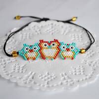 Miyuki beaded owl bracelet for women. Dainty seed bead animal bracelet. Adjustable boho wish bracele