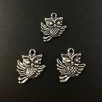 30 Owl Charms - Antique Silver Tone - Small Flying Owl Charms - Great detailing!