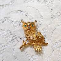 Vintage Gold OWL Brooch with Green Rhinestone Eyes Signed by MONET-Gold tone metal-substantial-wildl