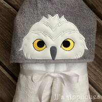 Snowy Owl Peeker Hooded Towel In the Hoop applique  digital design 4x4, 5x7, 6x10 hoops - Instant Do