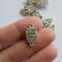 8 Owl charms antique silver tone  B297