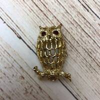 VTG Gerry's Signed Owl Brooch Pin w/ Red Rhinestone Eyes Gold Tone