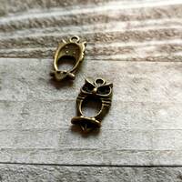 Owl Charms Wise Owl Charms Antiqued Bronze Owl Charms Small Owl Charm Metal Owl Pendant 10 pieces