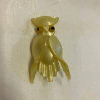 Lucite Owl Brooch/Pin - Vintage