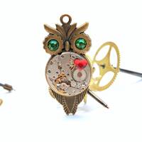 Owl jewelry Steampunk pendant Bird necklace  Gears locket Vintage watch Clockface pendant Clock mech