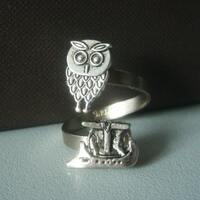 Silver owl ring with ancient greek boat