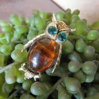 Vintage Owl Brooch, Brown Oval Lucite Belly, Green Crystal Glass Eyes, Topaz Color Rhinestone Pave, 