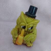 Little Green Drunkard Owl with Top Hat
