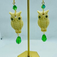 Vintage Lucite Drop Owl Earrings