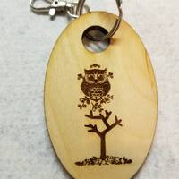 Owl Keychain / Personalized Keychain / Wood Keychain
