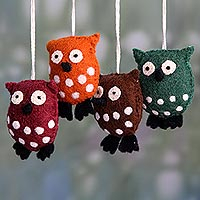 
							Holiday Hoots, Multicolor Owl Ornaments Handmade of Wool Felt (Set of 4)
						