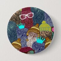 Owl in crown button