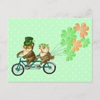 Irish bicyсle owls with clover baloons postcard