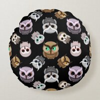 Fun Owl Pattern on Black Background Round Pillow