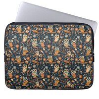 Leaves, Flowers & Owls #1 Laptop Sleeve